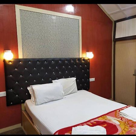 Gold India Beach Resort Govind Nagar Extérieur photo