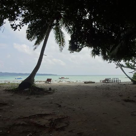 Gold India Beach Resort Govind Nagar Extérieur photo