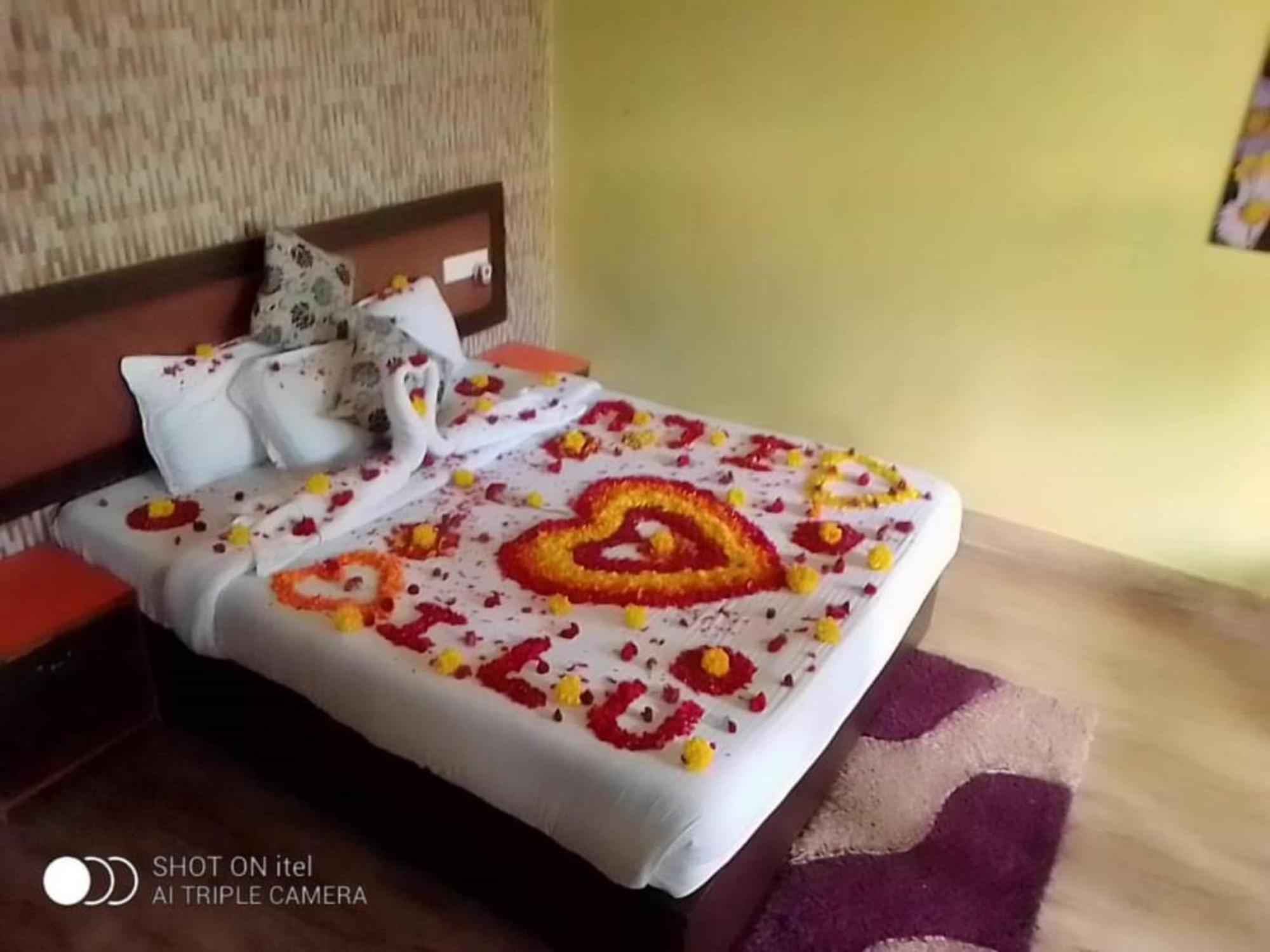 Gold India Beach Resort Govind Nagar Extérieur photo
