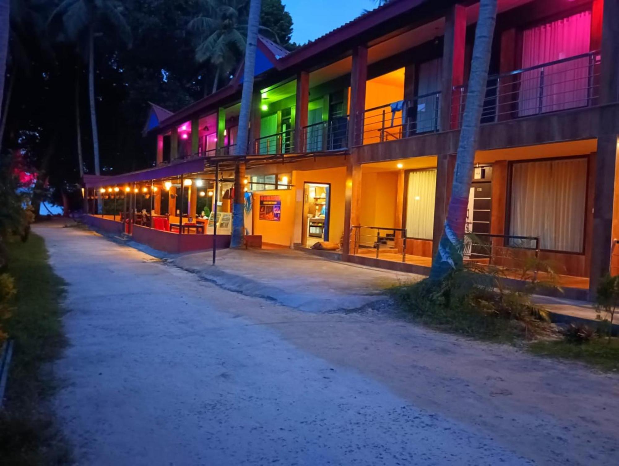 Gold India Beach Resort Govind Nagar Extérieur photo