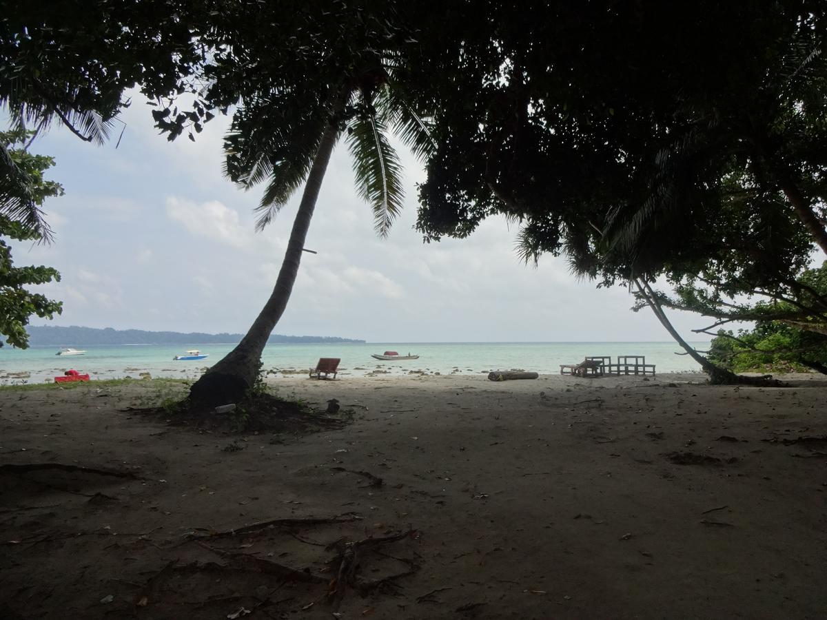 Gold India Beach Resort Govind Nagar Extérieur photo